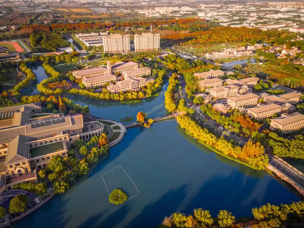 上海政法学院 校园
