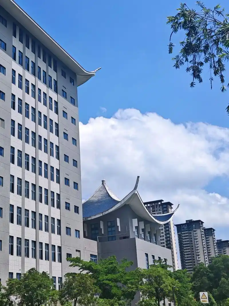 广西民族大学 校园