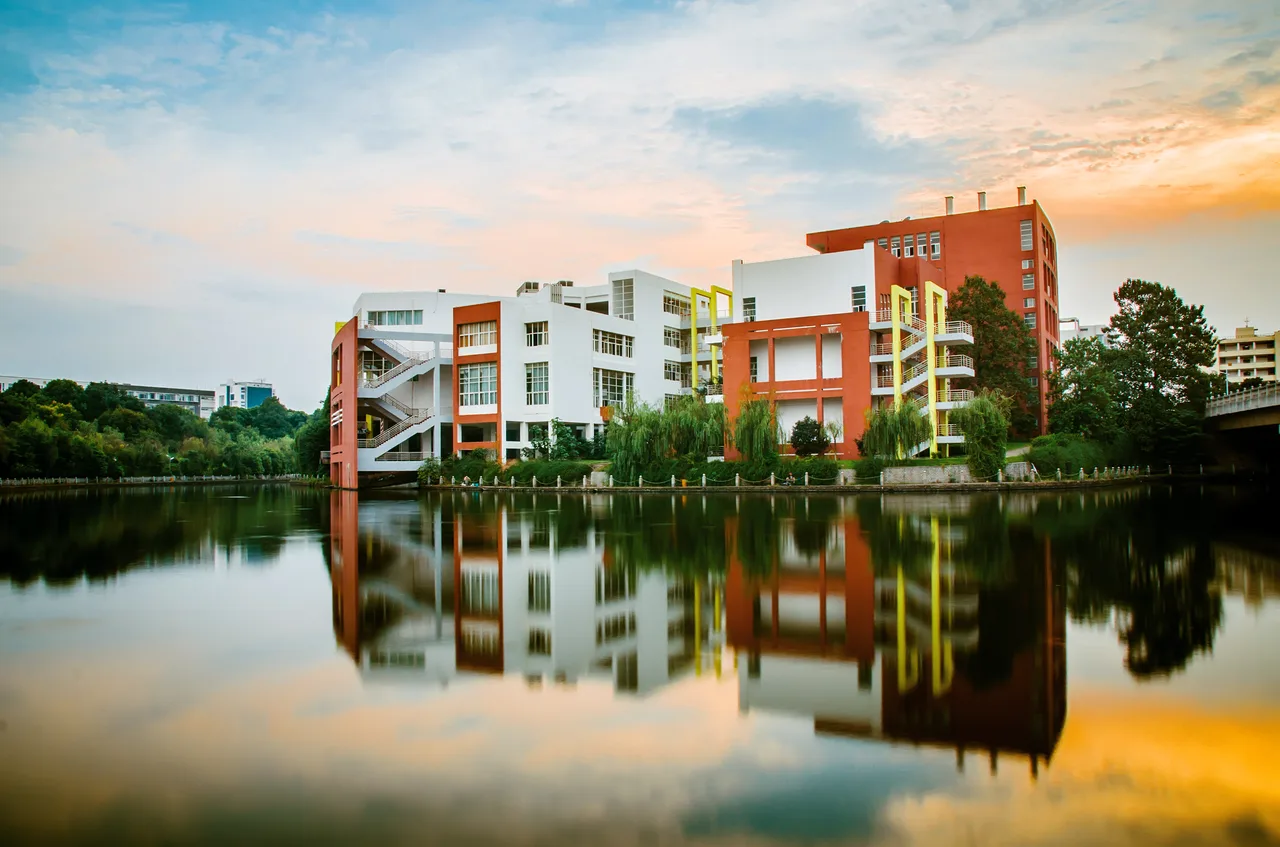 南昌大学