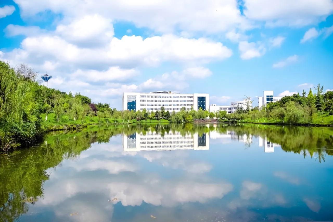西华师范大学 校园