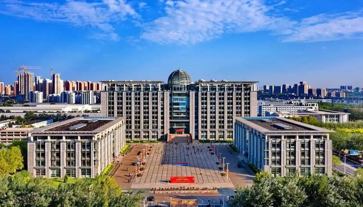 天津职业技术师范大学 校园