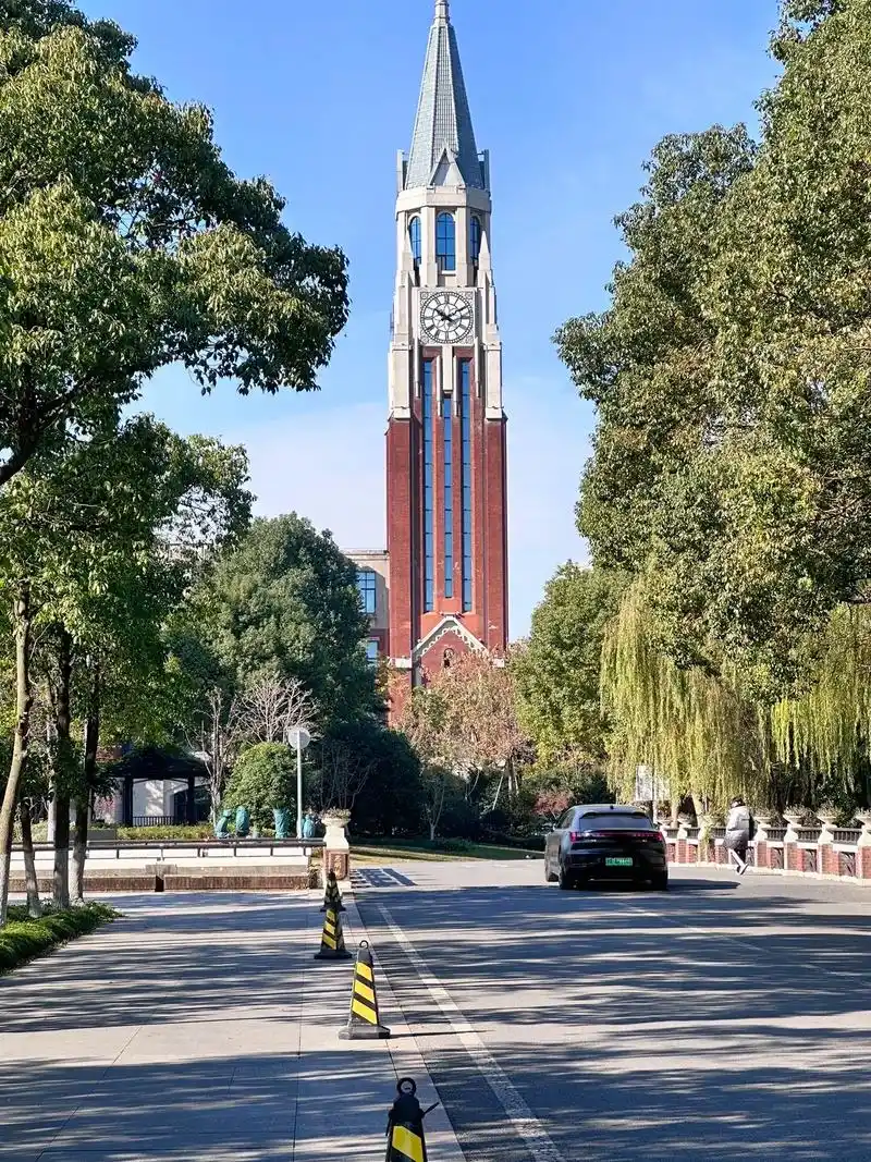 华东政法大学 校园