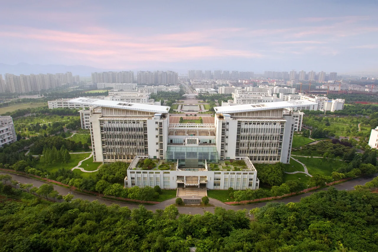 南京师范大学