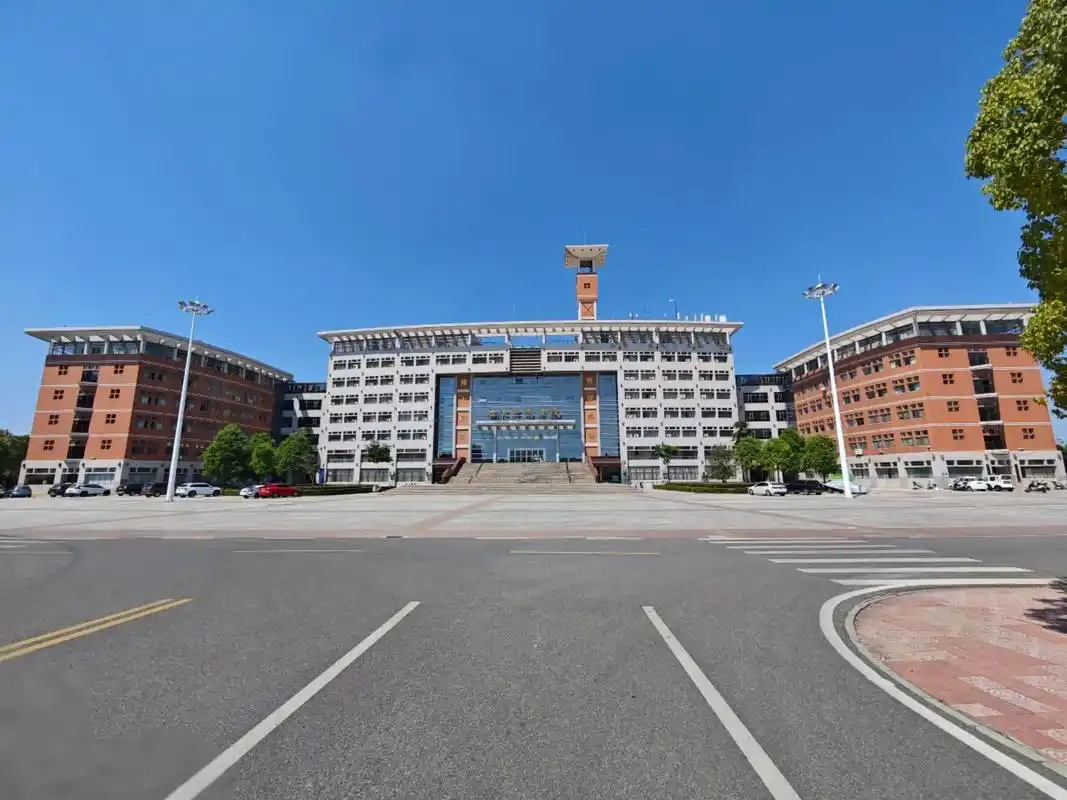南阳师范学院 校园