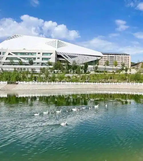 新疆医科大学 校园