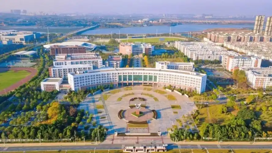 武汉商学院 校园