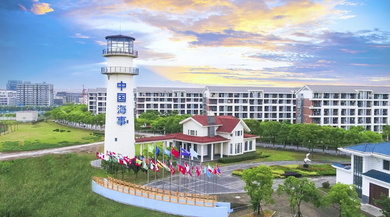 上海海事大学 校园