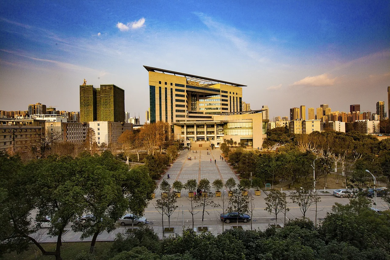 湖北大学 校园