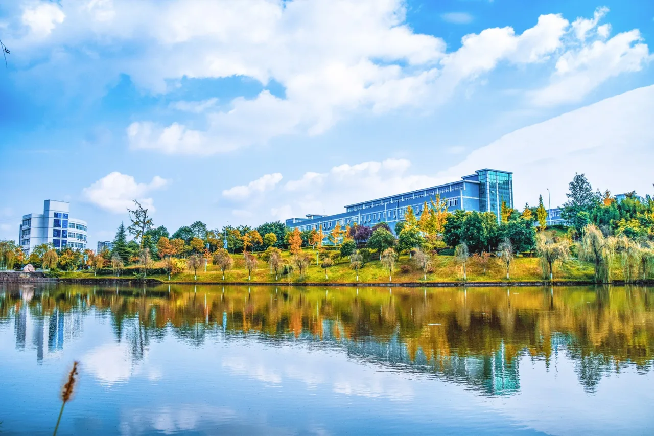 西华师范大学 校园