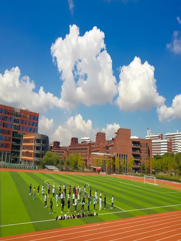 青岛理工大学