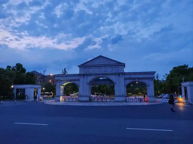 浙江外国语学院