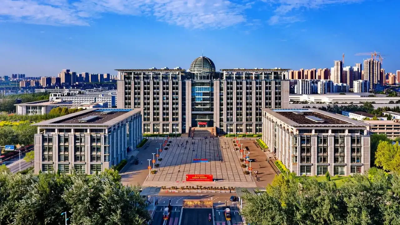 天津职业技术师范大学 校园