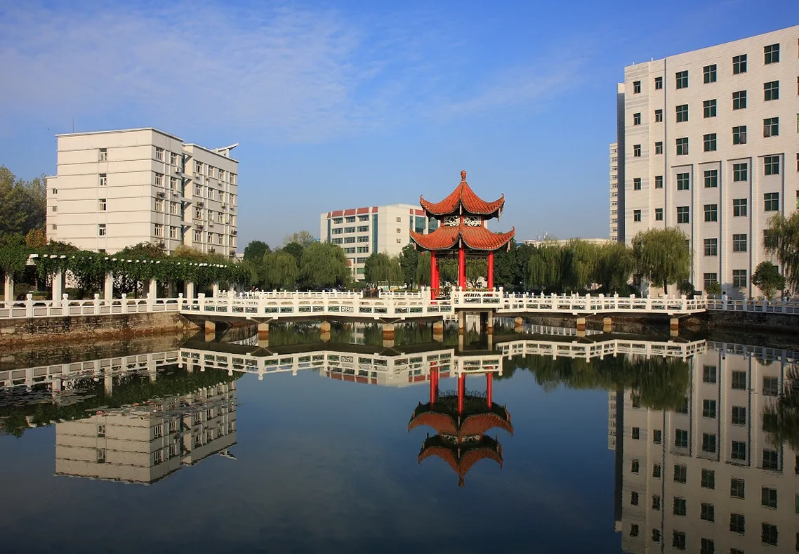 武汉轻工大学 校园
