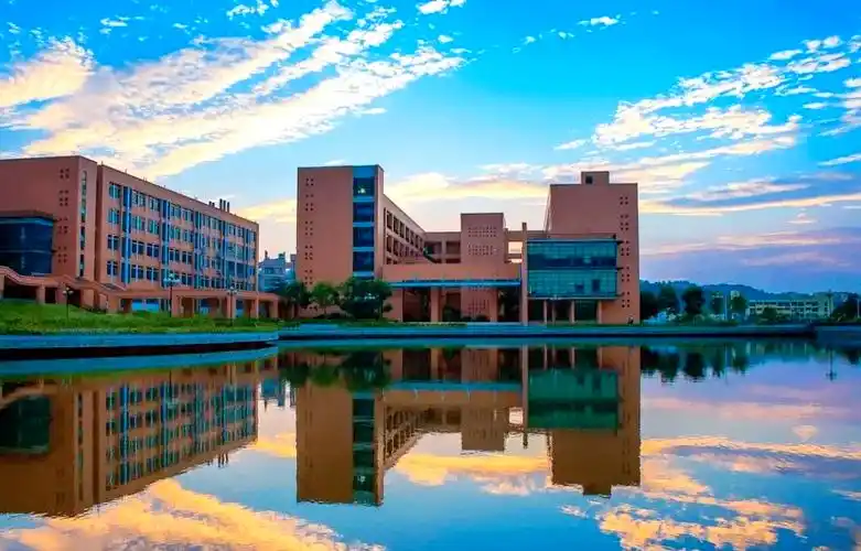 广东药科大学 校园
