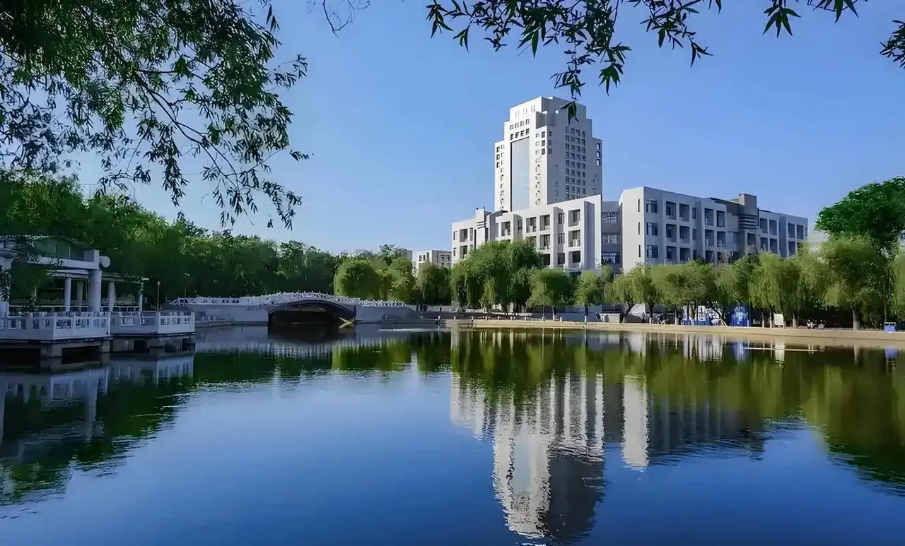 燕山大学 校园
